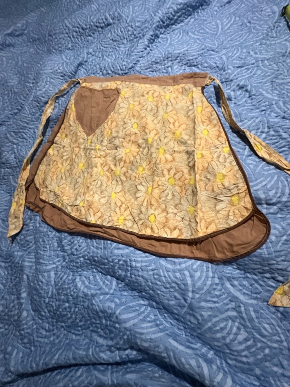 vintage floral half waist apron brown gold daisy flowers reversible.